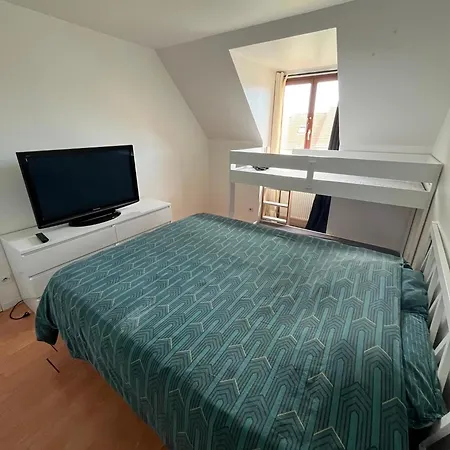 Maison Spacieuse Calme Et Agreable Apartment
