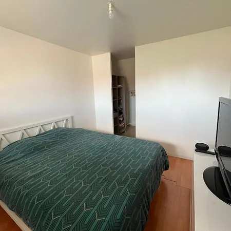 Maison Spacieuse Calme Et Agreable Apartment